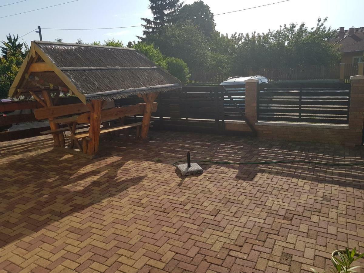 Pagrepe Apartman Balatonvilágos Exteriör bild